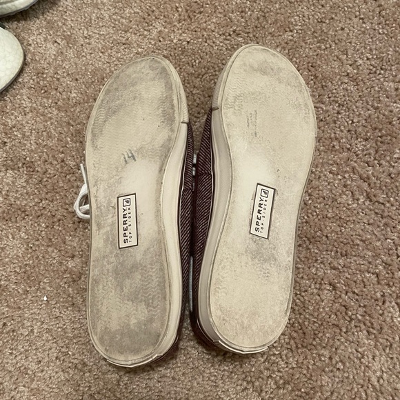 Sperry’s - Picture 3 of 3